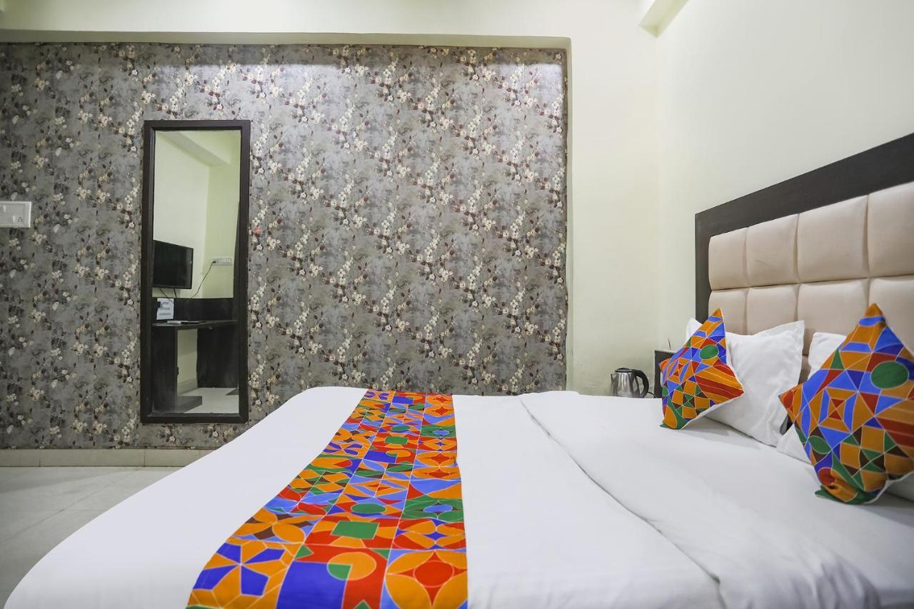 Fabhotel Heritage Villa Kanpur Exteriör bild